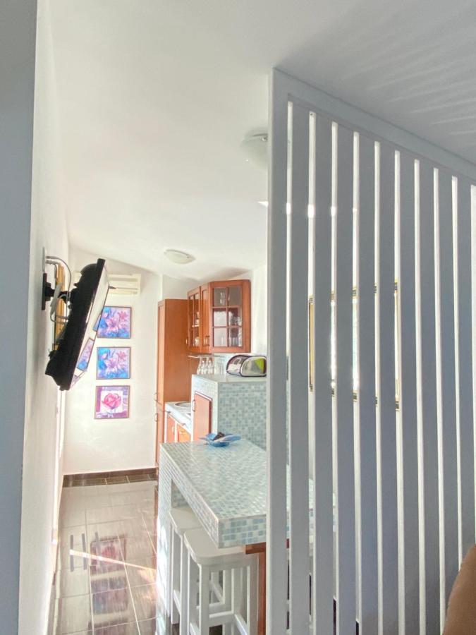 Sara Apartments Baška Voda Eksteriør billede