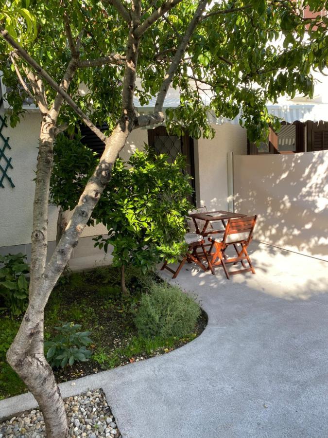 Sara Apartments Baška Voda Eksteriør billede