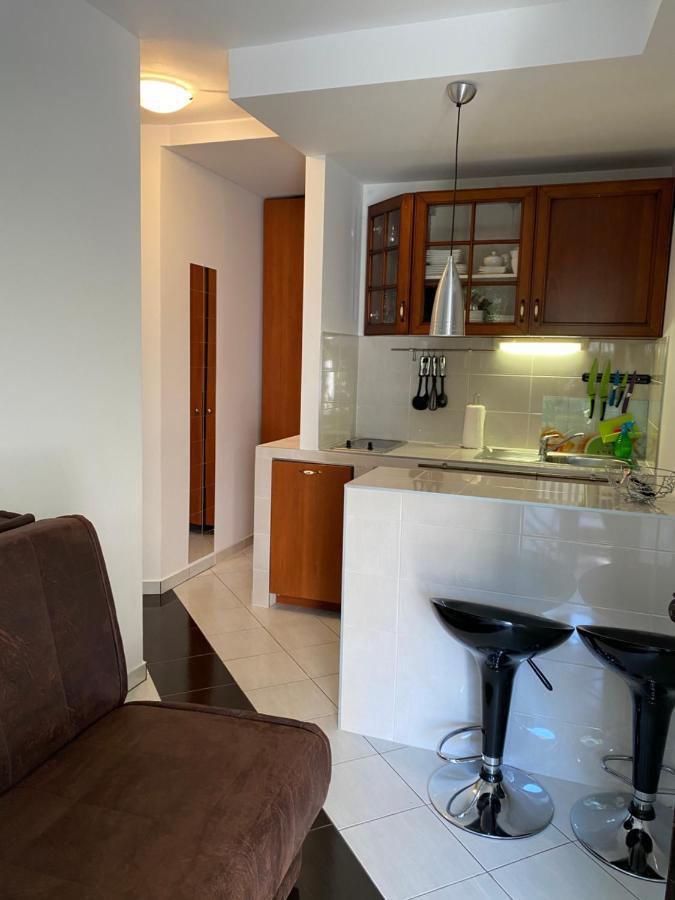 Sara Apartments Baška Voda Eksteriør billede