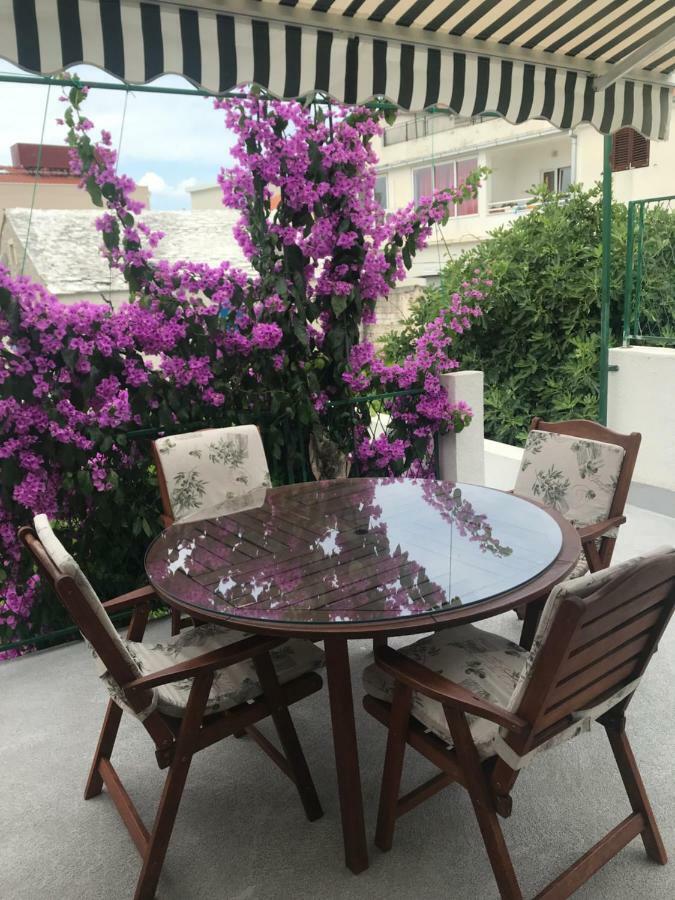 Sara Apartments Baška Voda Eksteriør billede