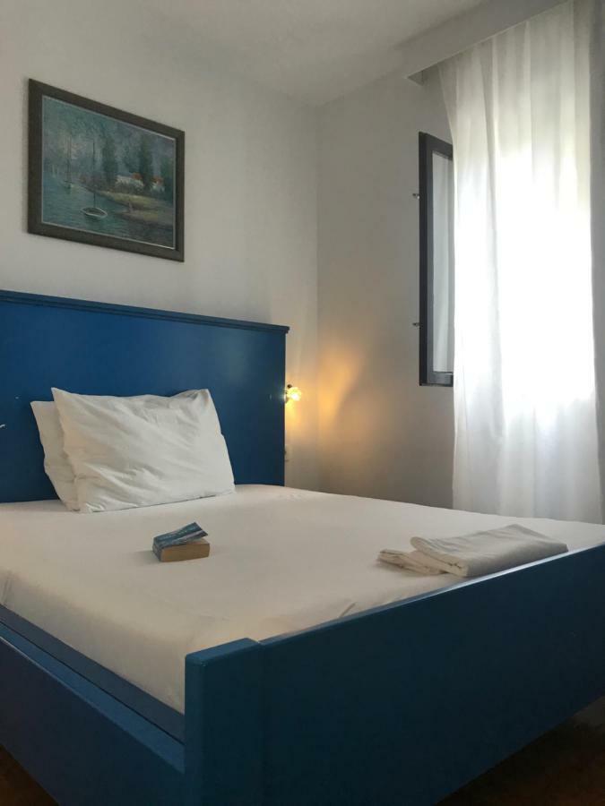 Sara Apartments Baška Voda Eksteriør billede