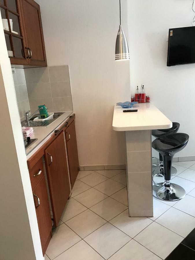 Sara Apartments Baška Voda Eksteriør billede